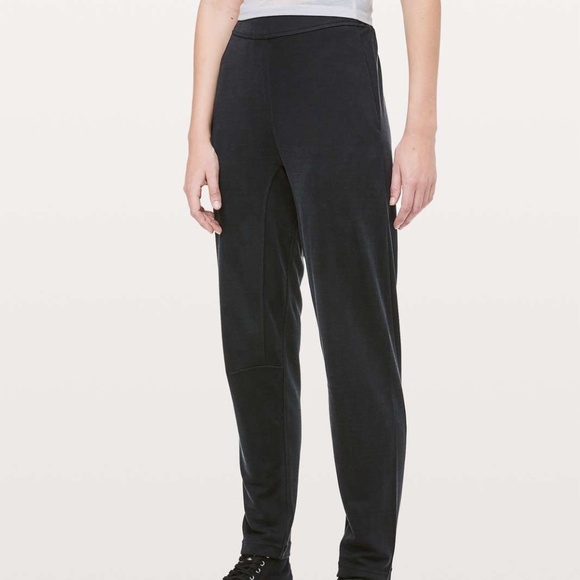 Lululemon Lab Rappu Jogger - Picture 1 of 8